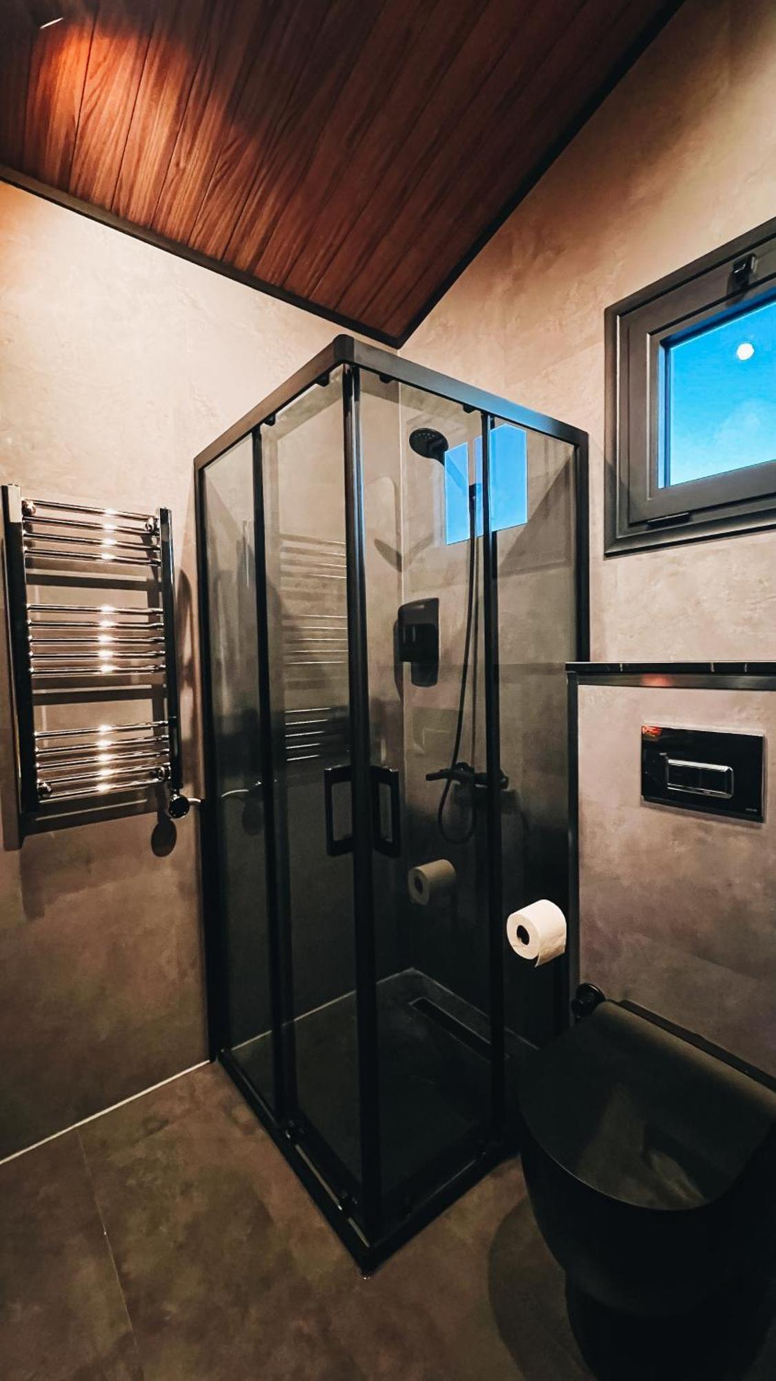 Tiny Glass Lodge Experience The Nature Селфос Екстериор снимка